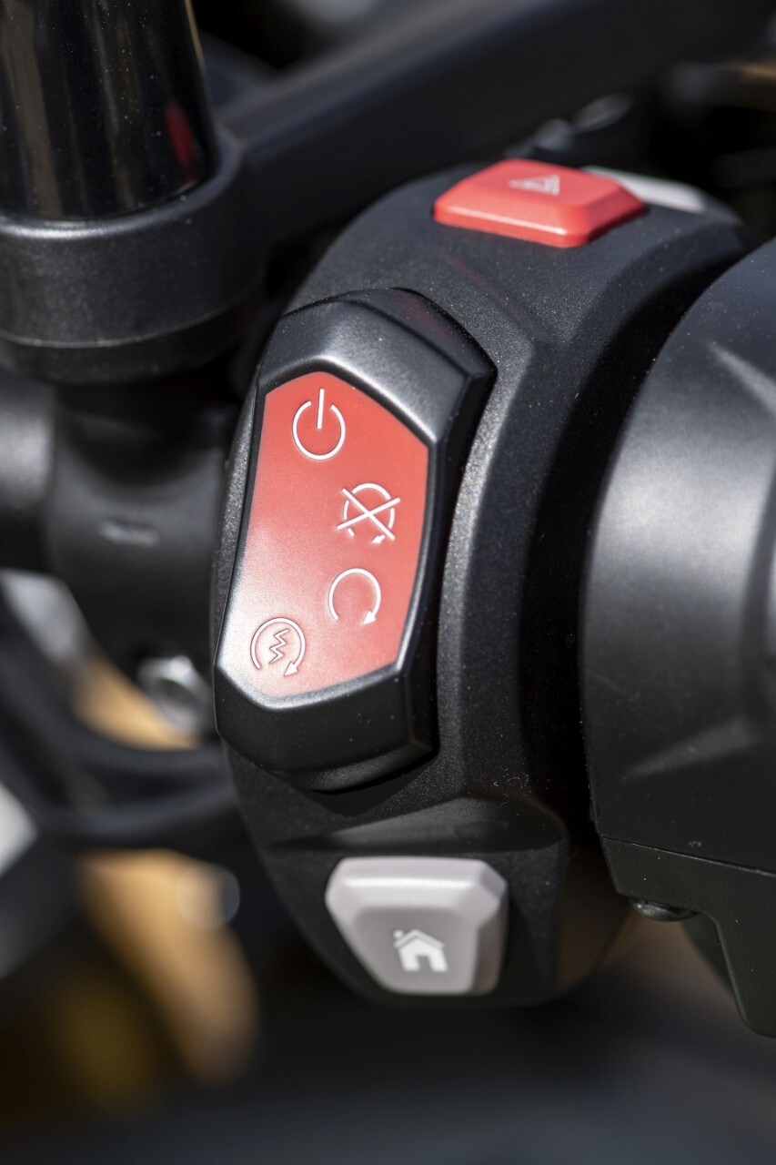 Triumph Tiger 1200: la TIGRE di Hinckley